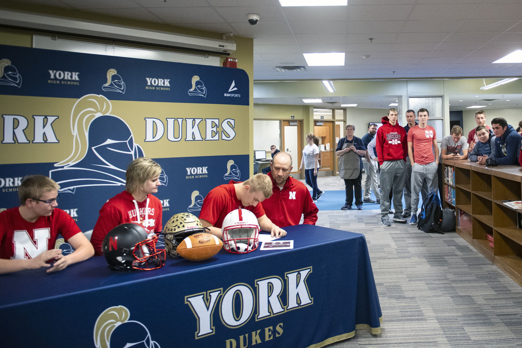 Snodgrass signing day, 12.19